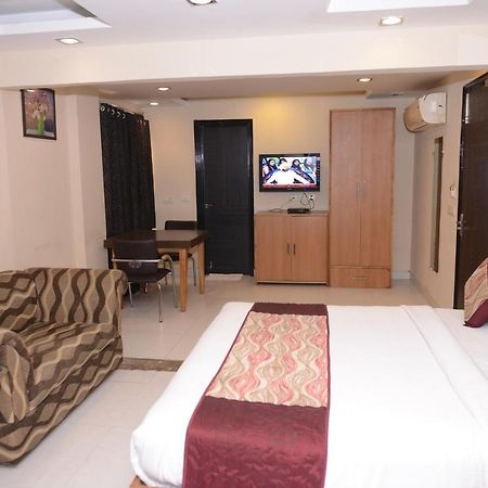 Hotel Balsons Continental Nowe Delhi Zewnętrze zdjęcie