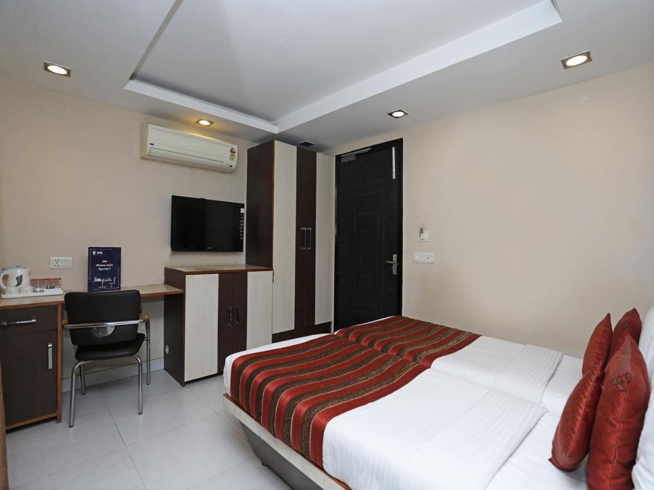 Hotel Balsons Continental Nowe Delhi Zewnętrze zdjęcie