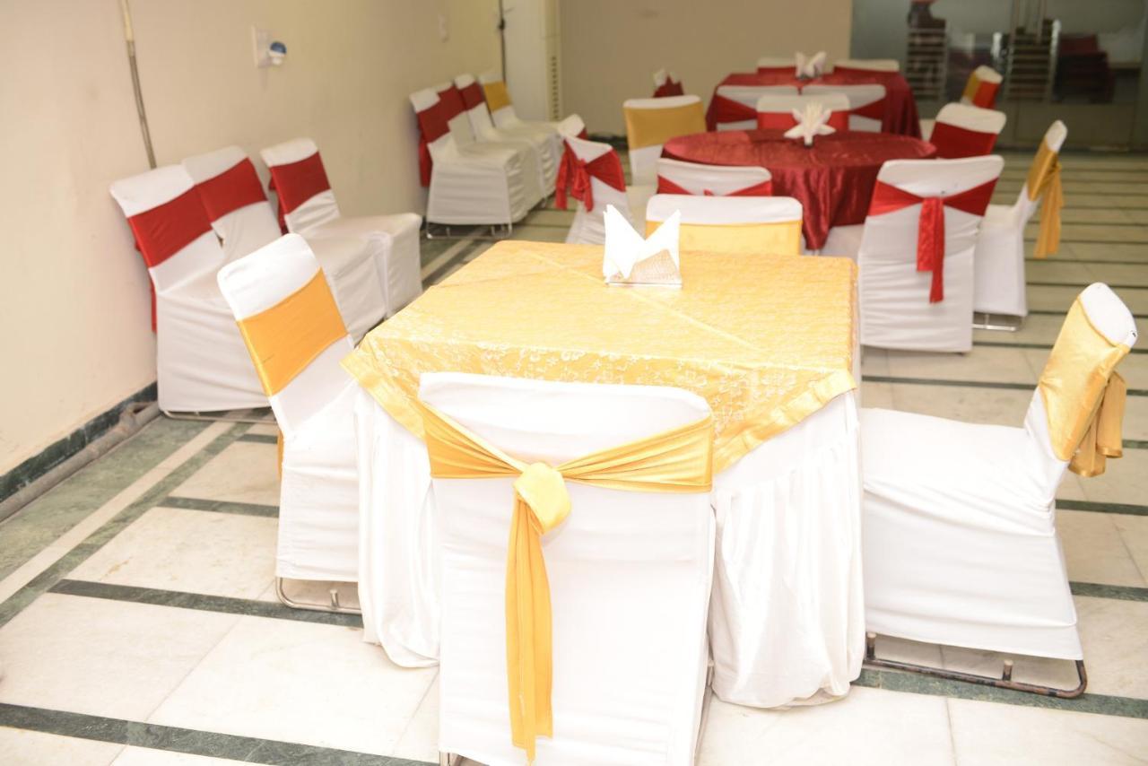 Hotel Balsons Continental Nowe Delhi Zewnętrze zdjęcie
